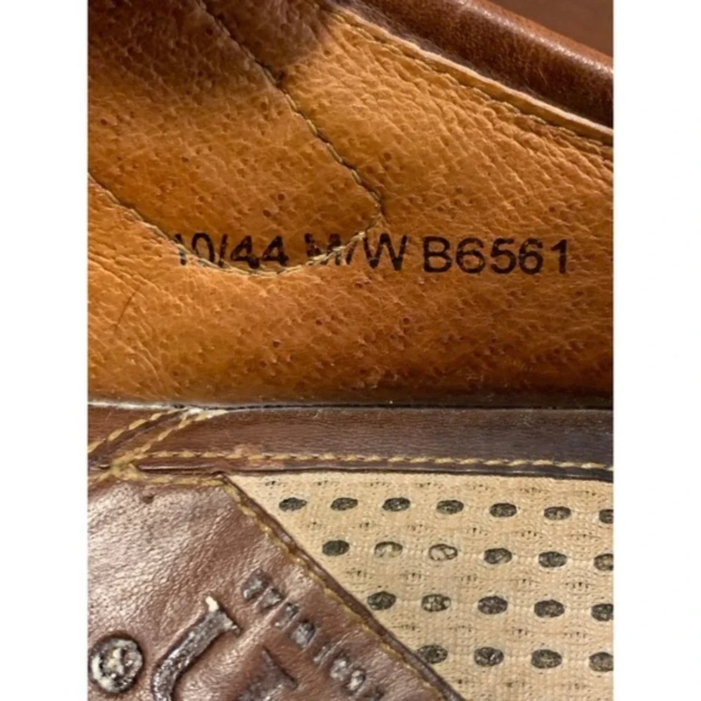 Born handcrafted leather